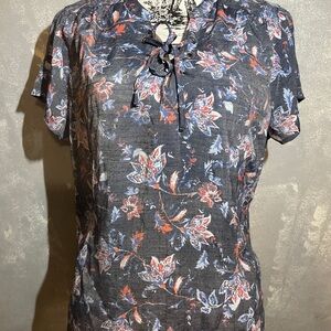 St. John's Bay Petite xl Floral Light weight breathable lace up front